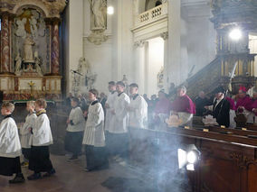 Abschlussvesper der Bischofskonferenz mit Spendung des Bonifatiussegens (© Karl-Franz Thiede)